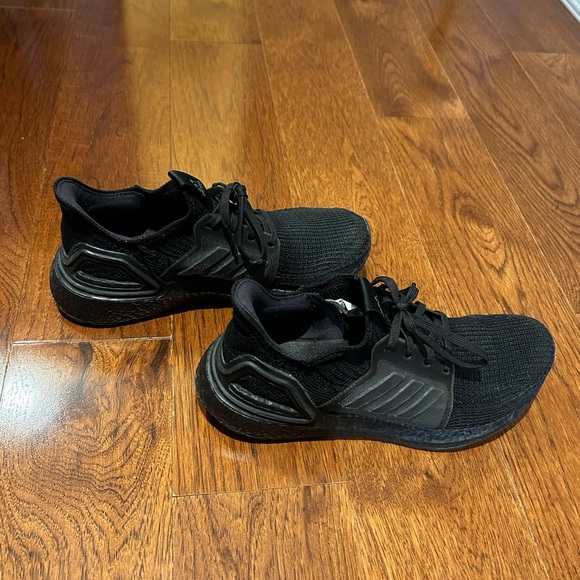 ADIDAS Women's Ultra Boost 19 Triple Black│Size US 8.5 - Picture 6 of 12